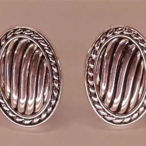 Vintage Napier Silver Black screw-back earrings